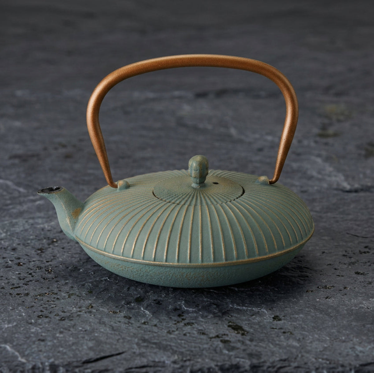 Shun Green Gold Cast Iron Teapot 0.7L