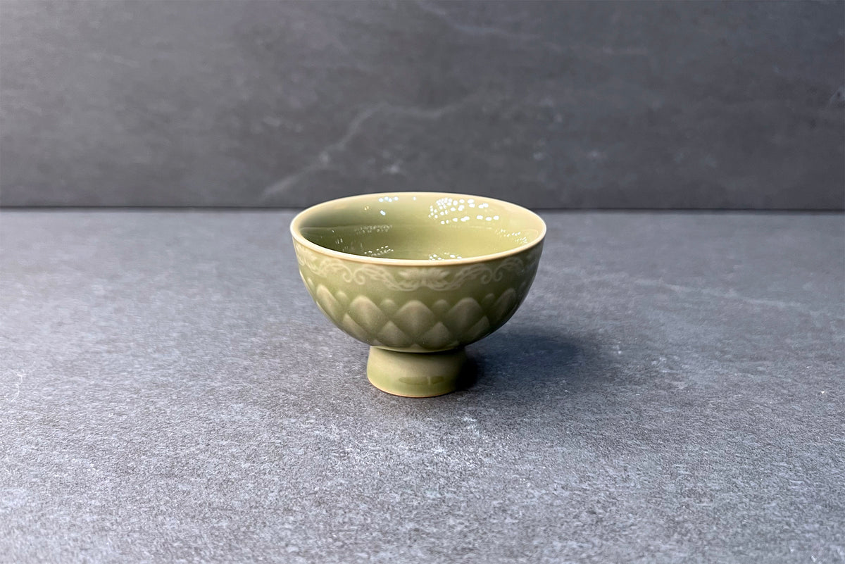 Green Fish Scale Tea Bowl