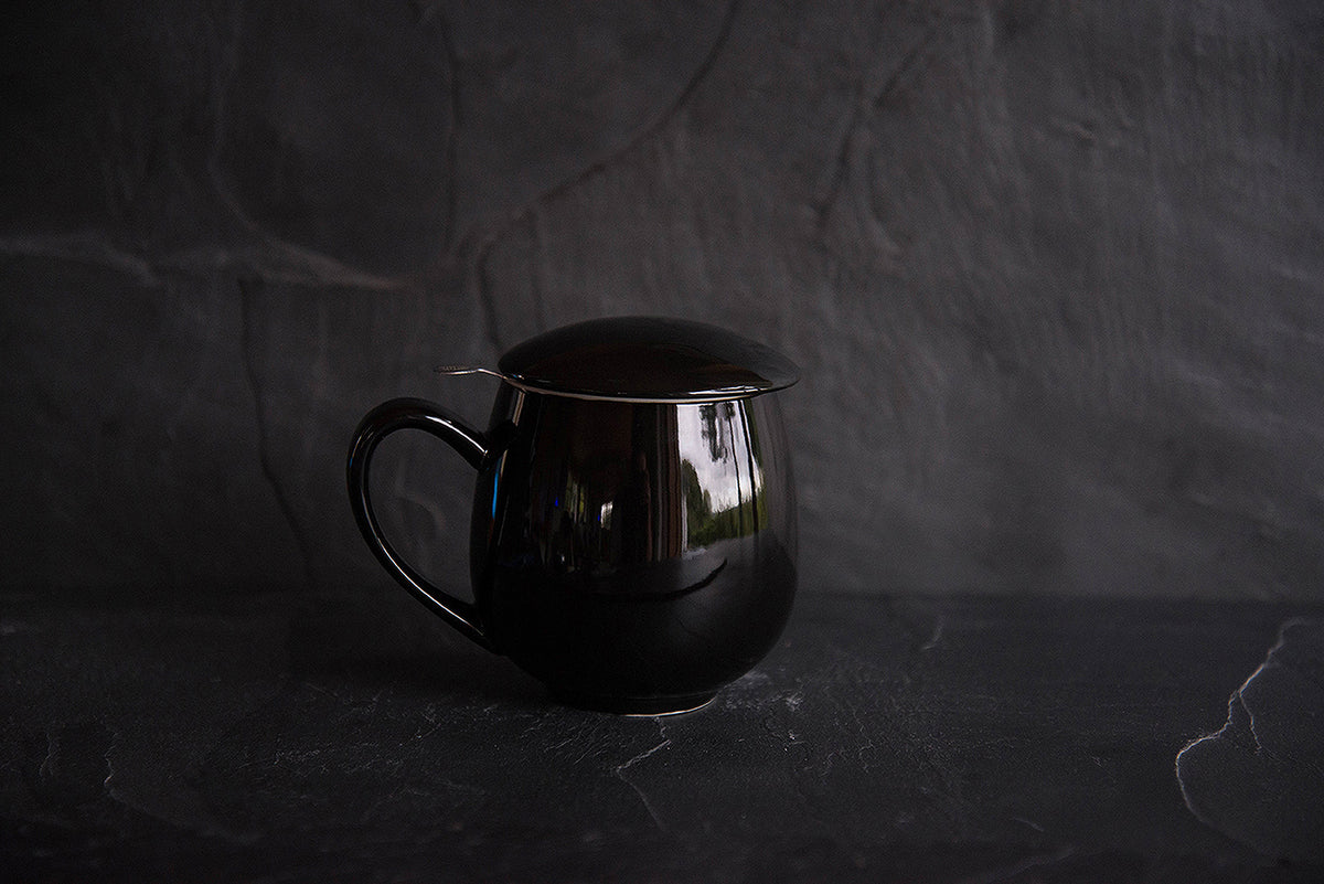 Zaara Black Infuser Mug