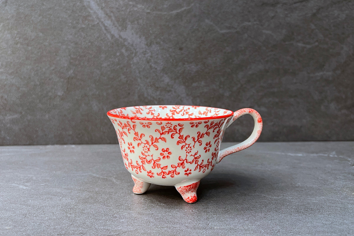 Yasu Red Mug with Feet 400ml