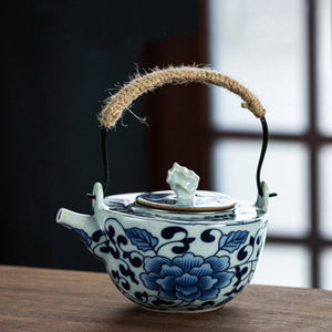 Blue Garden Traditional Teapot 210ml