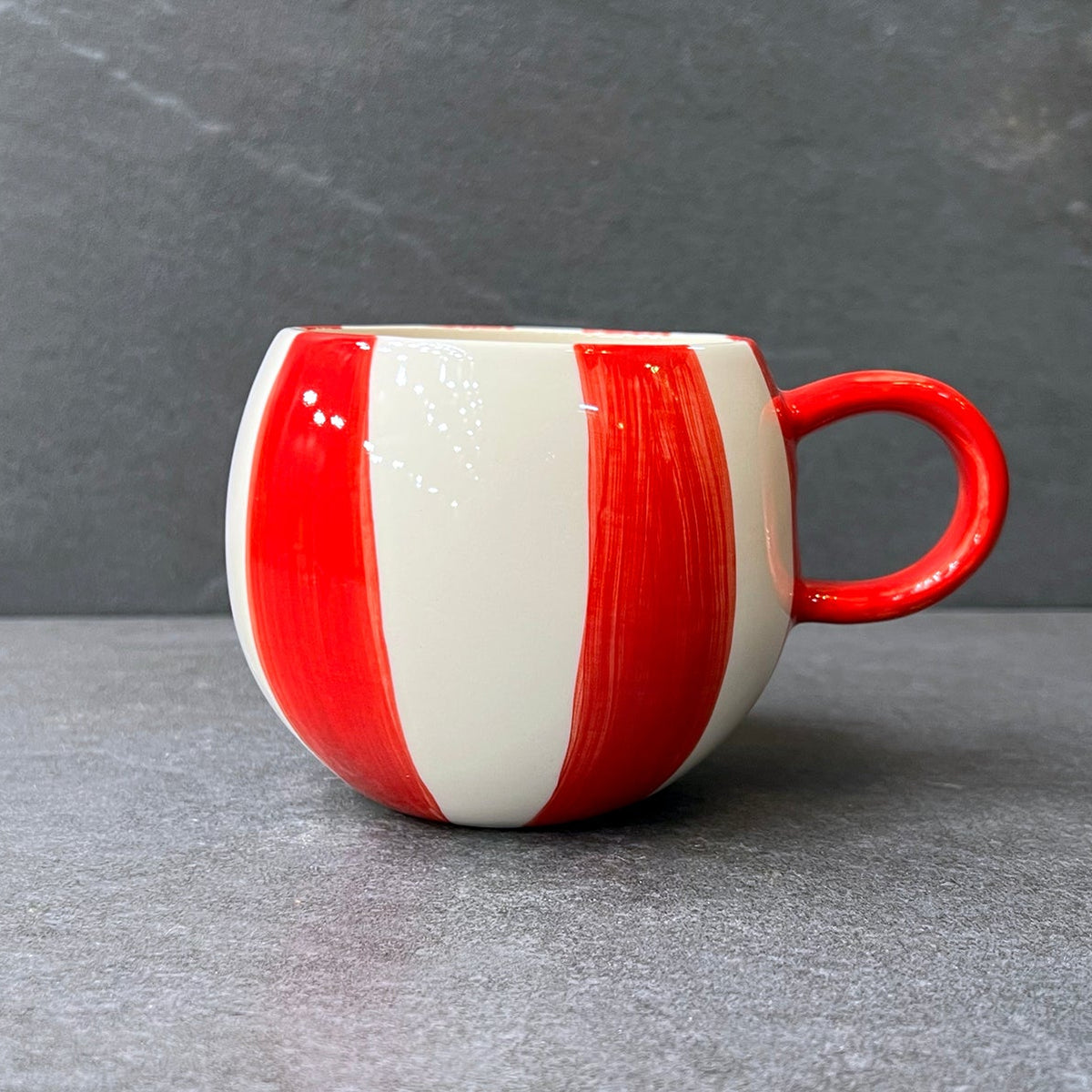Circus Red Stripe Ball Mega Mug 500ml