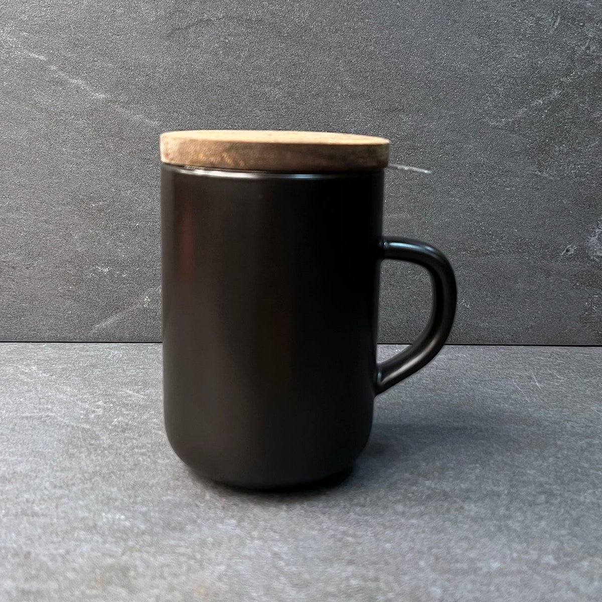 Juliet Infuser Mug Black with Acacia Lid 0.475L