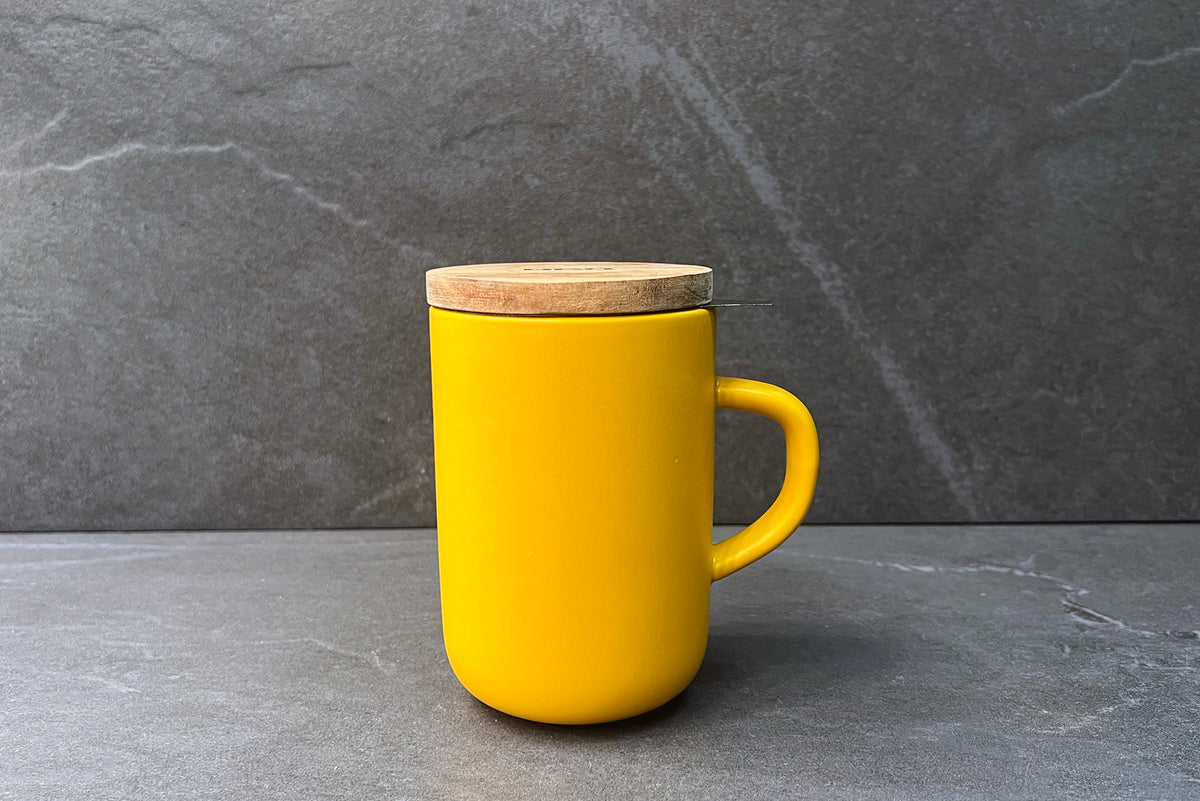 Juliet Infuser Mug Yellow with Acacia Lid 0.475L