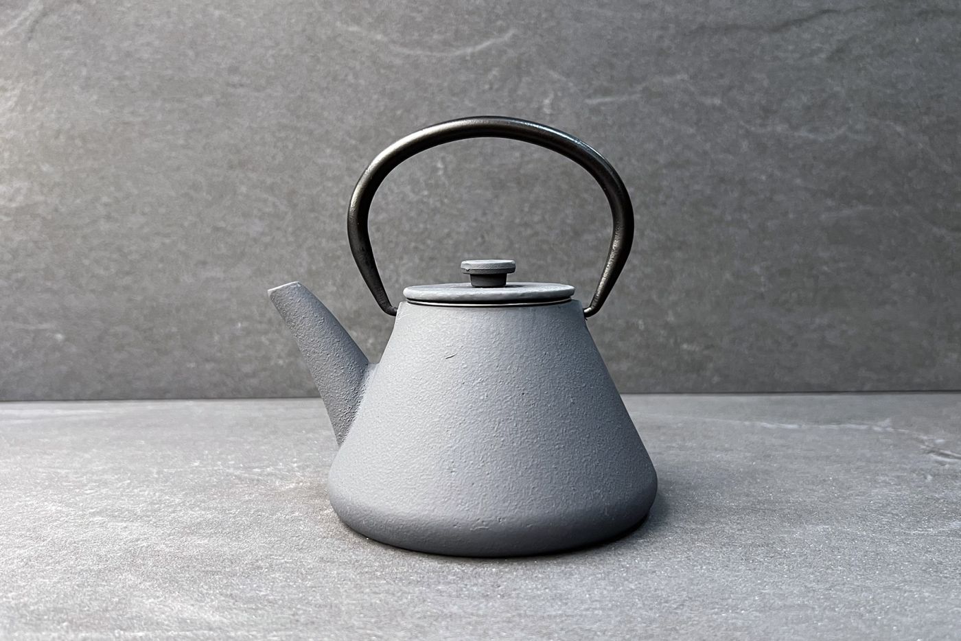Ella Cast Iron Teapot 0.4L
