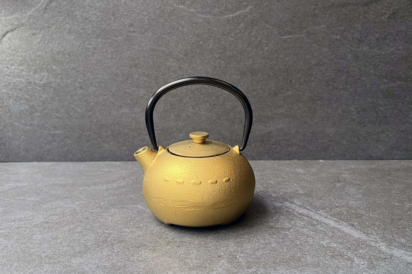 Chahu Gold Cast Iron Teapot 0.35L