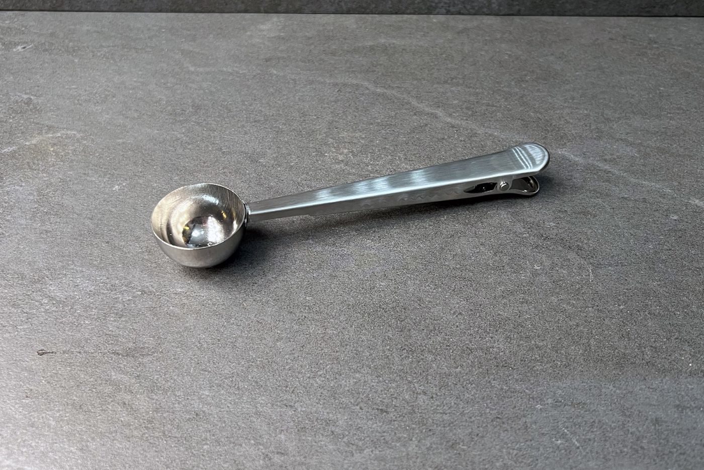 Silver Measuring Scoop with Bag Clip