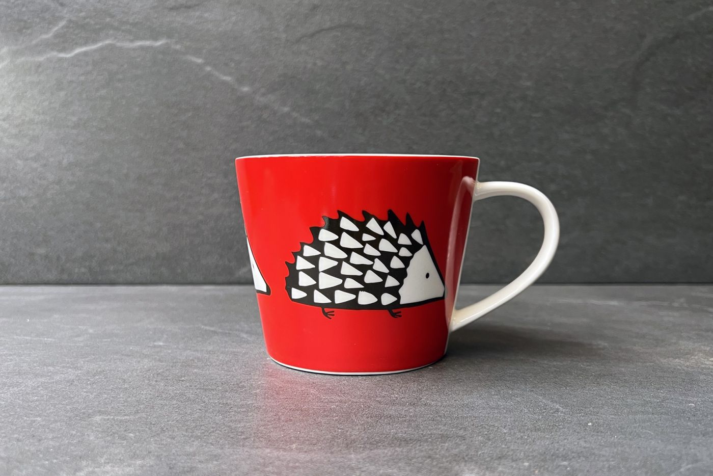 Big Spike Hedgehog Red Porcelain Mug 525ml