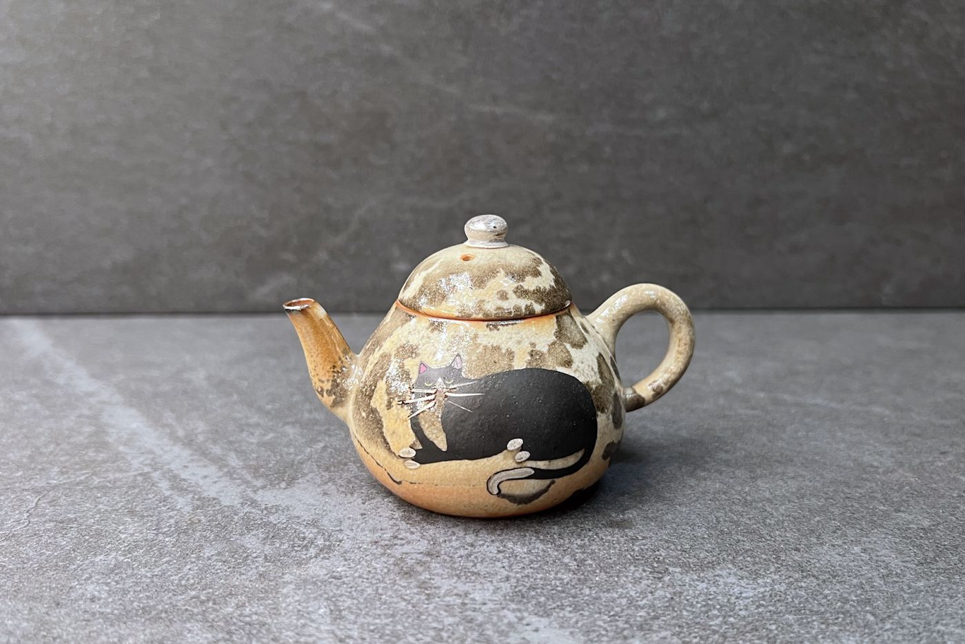 Handmade Resting Black Cat Traditional Teapot