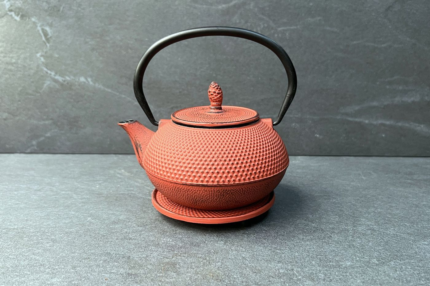 Arare Cast Iron Teapot Red 0.6L