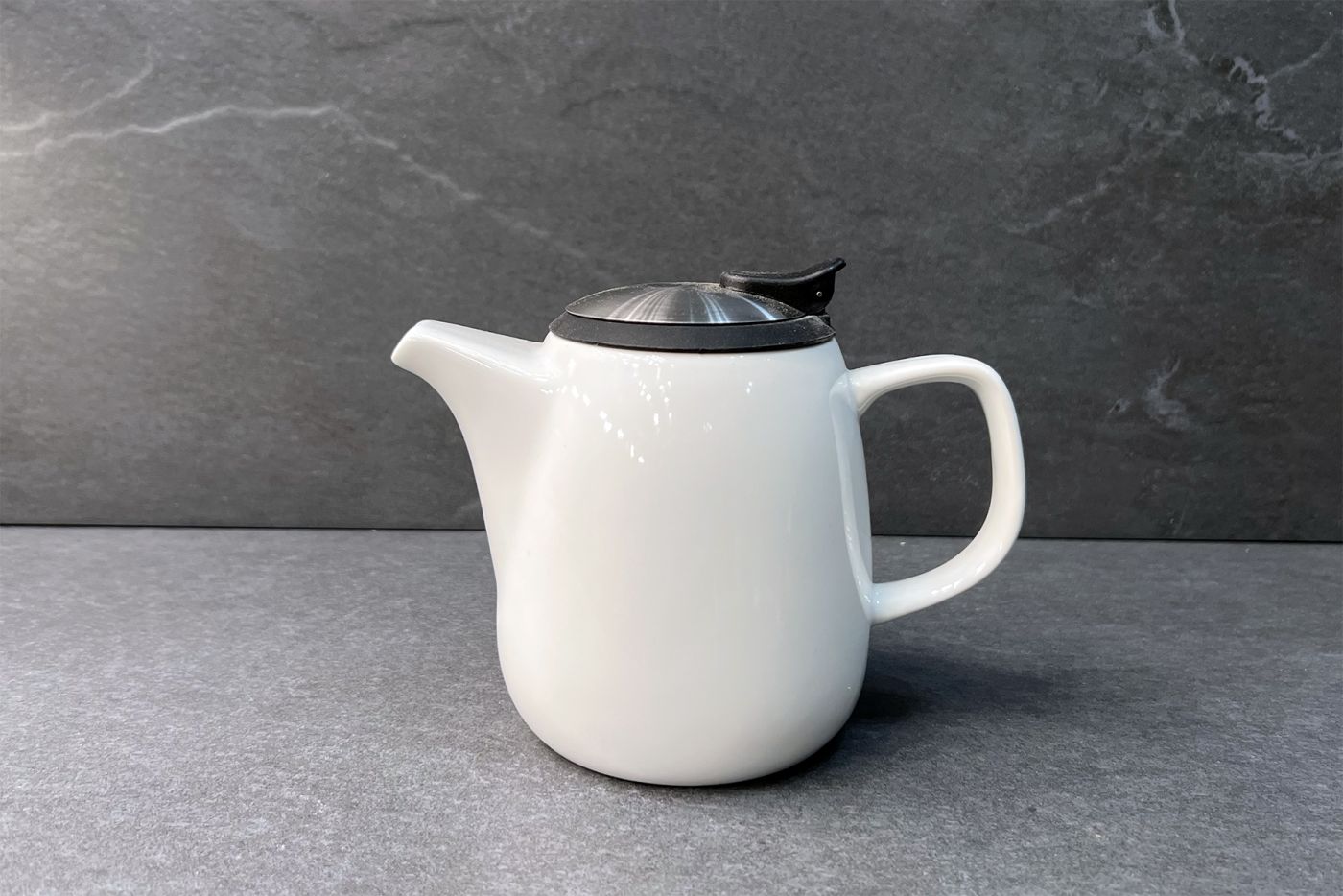 Daze White Ceramic Teapot 0.7L