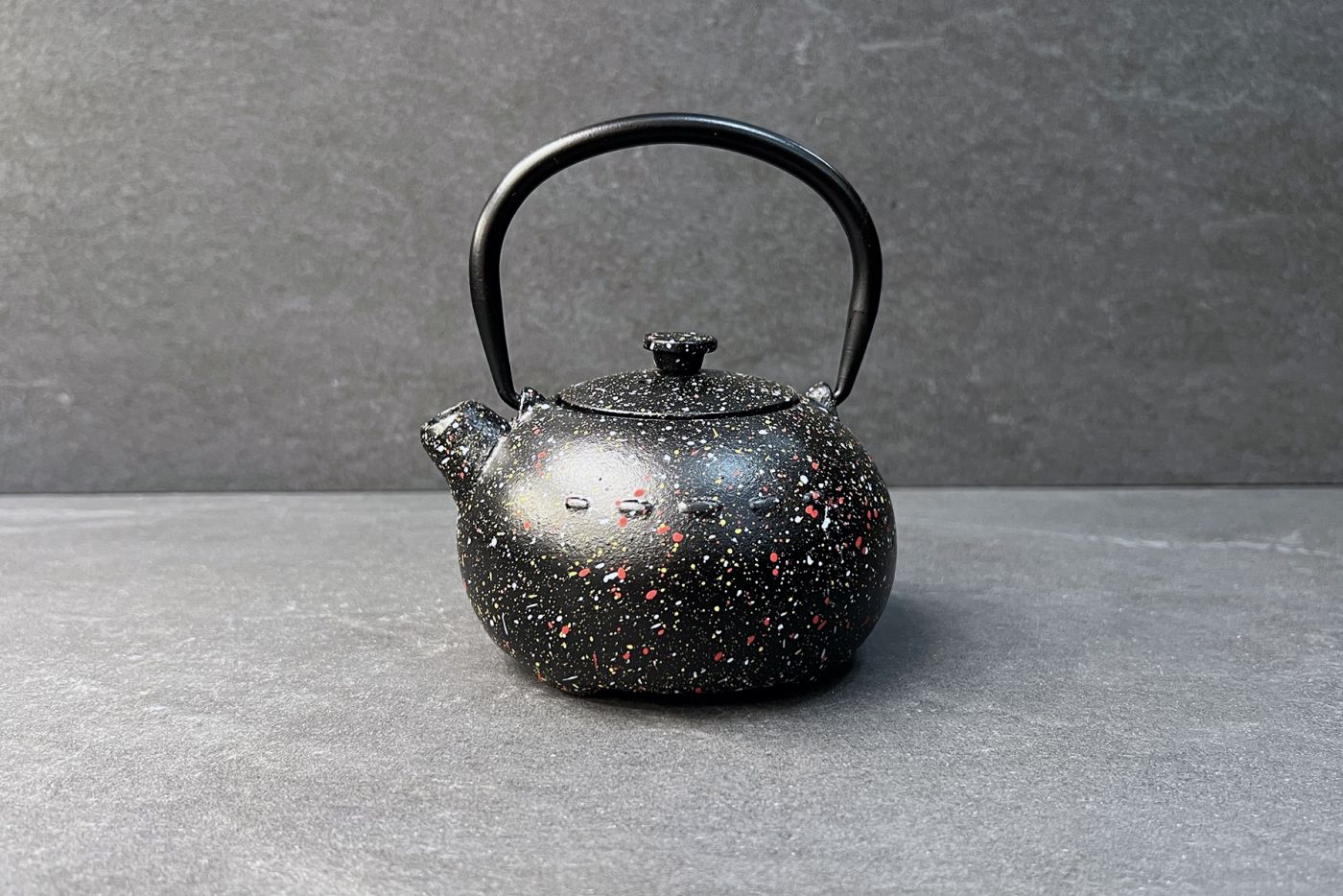 Graffiti Cast Iron Teapot 0.35L