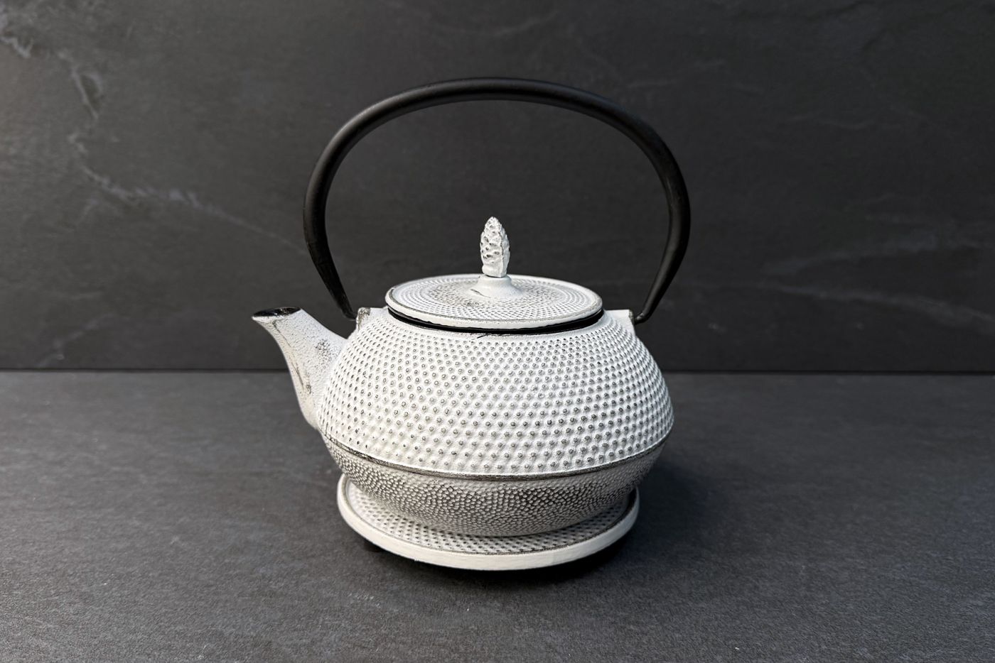 Arare Cast Iron Teapot White 0.6L