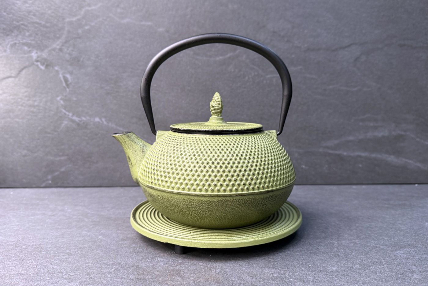 Arare Cast Iron Teapot Olive Green 1.2L