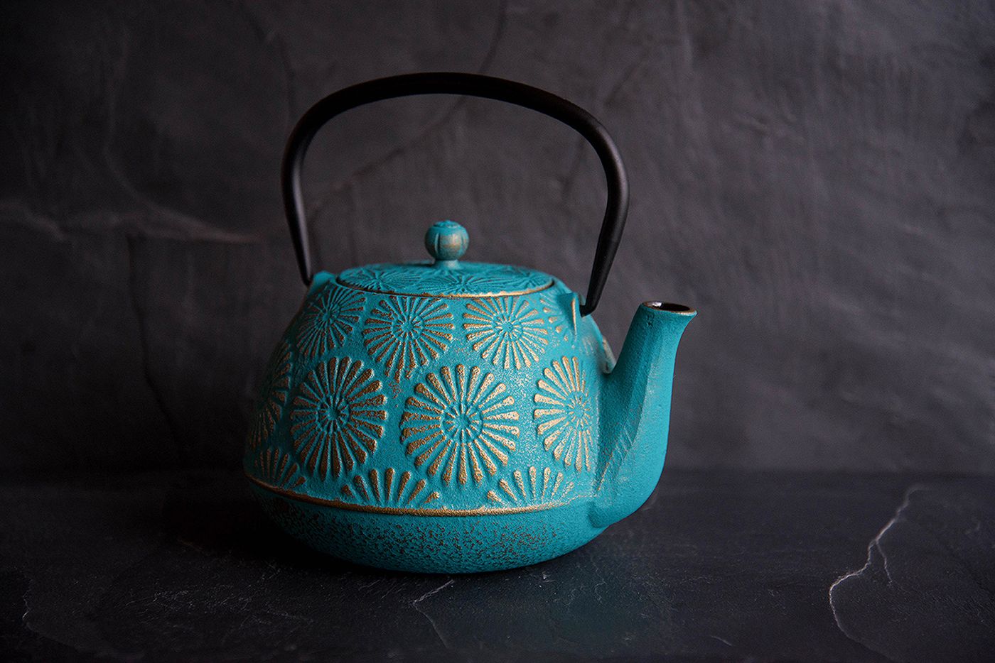 Jinan Turquoise Gold Cast Iron Teapot 1L