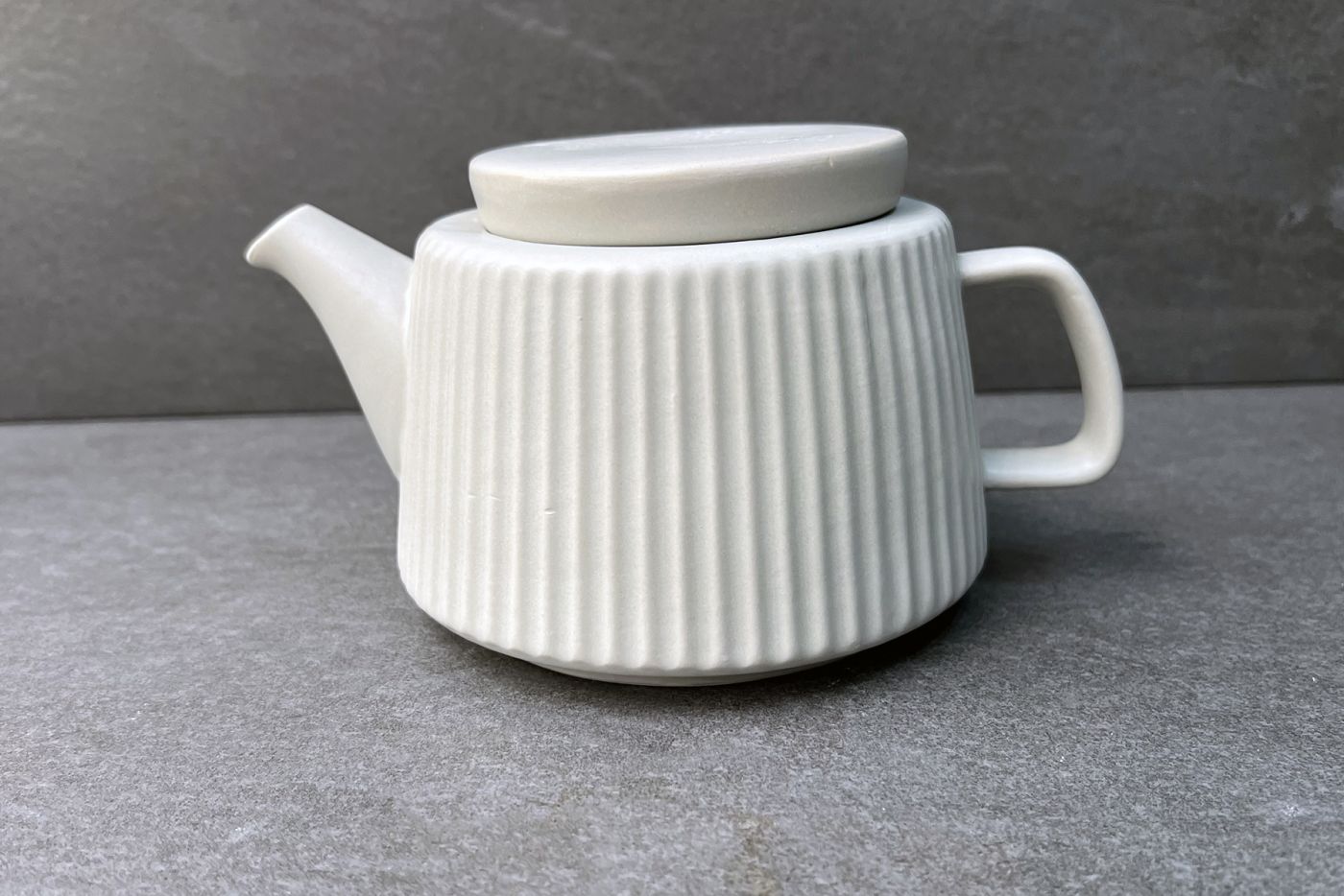 Hi! Grey Infuser Teapot 1L