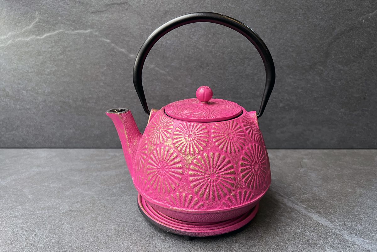 Cast iron teapot pink hot and gold